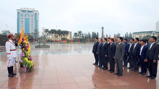 Rendre hommage au feu secrétaire général du PCV Nguyên Van Linh ảnh 1 Rendre hommage au feu secrétaire général du PCV Nguyên Van Linh ảnh 1