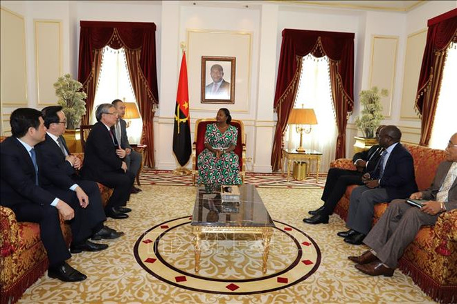 Une délégation du Parti en visite de travail en Angola ảnh 1 Une délégation du Parti en visite de travail en Angola ảnh 1