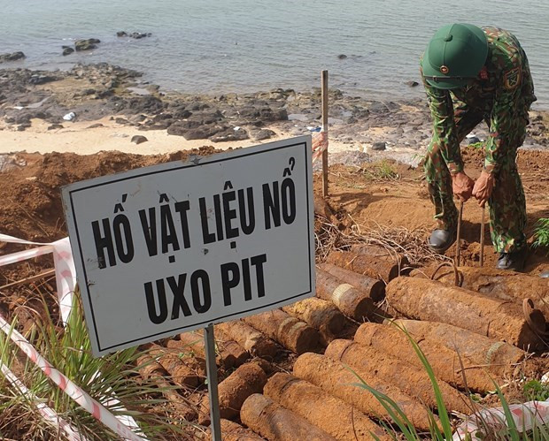 Quang Tri : 108 explosifs neutralisés en toute sécurité ảnh 1