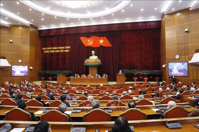 Le secrétaire général du PCV Nguyên Phu Trong rencontre d’anciens dirigeants ảnh 1 Le secrétaire général du PCV Nguyên Phu Trong rencontre d’anciens dirigeants ảnh 1