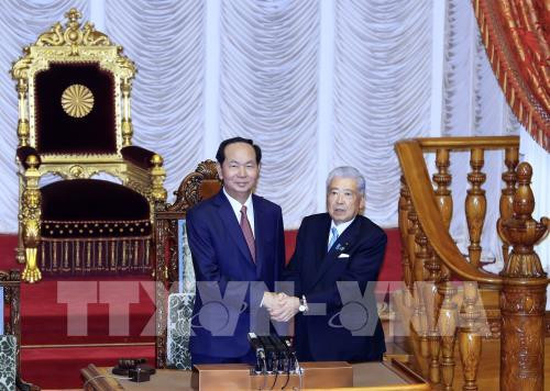 Entrevue Tran Dai Quang-président de la Chambre des conseillers du Japon ảnh 1 Entrevue Tran Dai Quang-président de la Chambre des conseillers du Japon ảnh 1