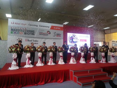 Ouverture de la Vietnam Manufacturing Expo 2016 ảnh 1 Ouverture de la Vietnam Manufacturing Expo 2016 ảnh 1