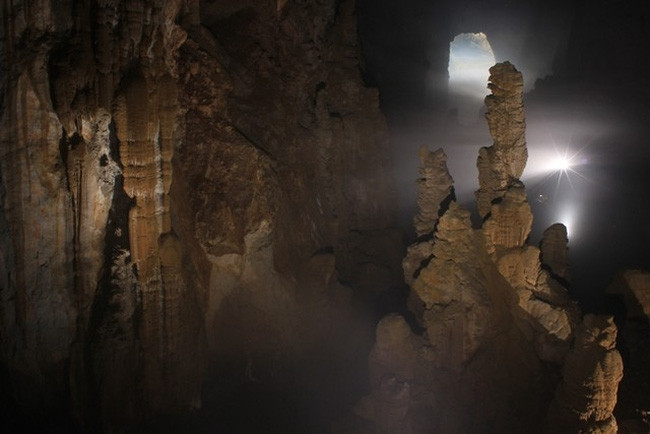 Son Doong candidate au titre de plus grande grotte du monde ảnh 1