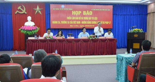Exposition sur les archipels vietnamiens de Hoàng Sa et Truong Sa à Bac Liêu ảnh 1 Exposition sur les archipels vietnamiens de Hoàng Sa et Truong Sa à Bac Liêu ảnh 1