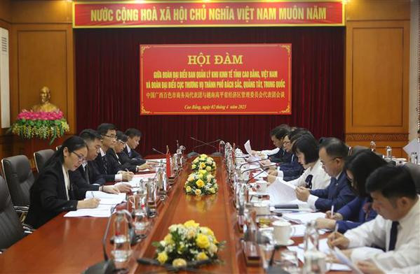 Vietnam-Chine : Échange d'affaires entre Cao Bang et Baise ảnh 1