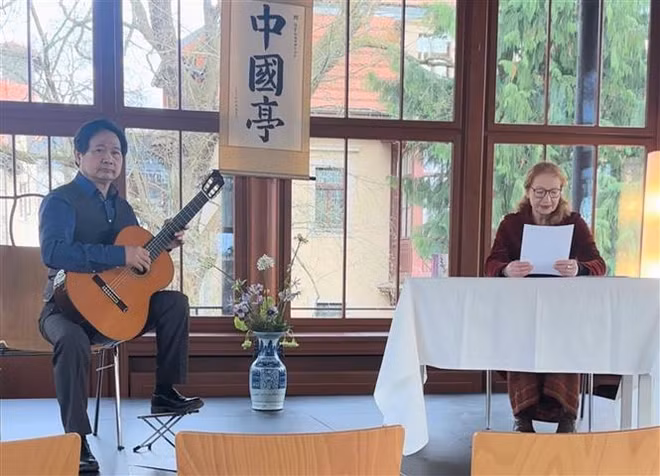 Une séance de lecture de "Truyên Kiêu" en allemand à Dresde ảnh 1