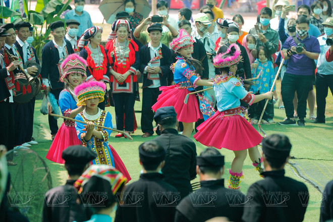 Un mois haut en couleurs au Village culturel et touristique des ethnies du Vietnam ảnh 1 Un mois haut en couleurs au Village culturel et touristique des ethnies du Vietnam ảnh 1
