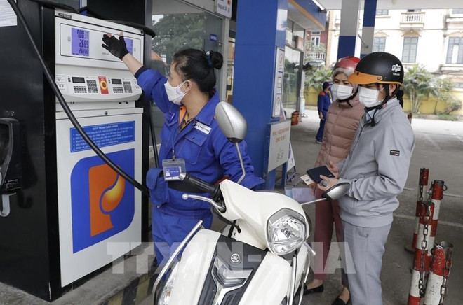 Le prix de l'essence en hausse légère ảnh 1