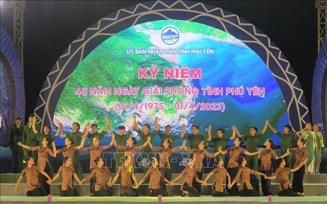 Ouverture de la Semaine culturelle et touristique de Phu Yen 2023 ảnh 1 Ouverture de la Semaine culturelle et touristique de Phu Yen 2023 ảnh 1