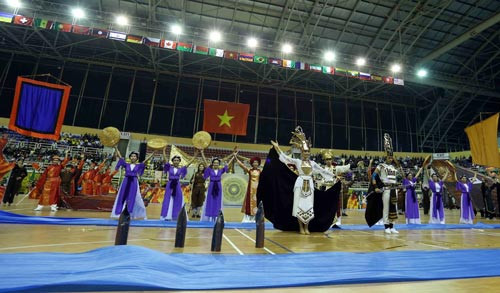 Ouverture des premiers Championnats du monde d'arts martiaux traditionnels vietnamiens ảnh 1 Ouverture des premiers Championnats du monde d'arts martiaux traditionnels vietnamiens ảnh 1