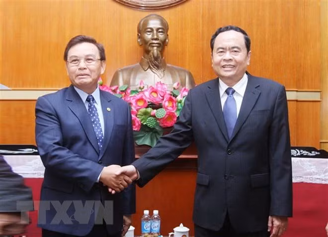 Vietnam-Laos : promotion de la coopération entre les Fronts ảnh 1