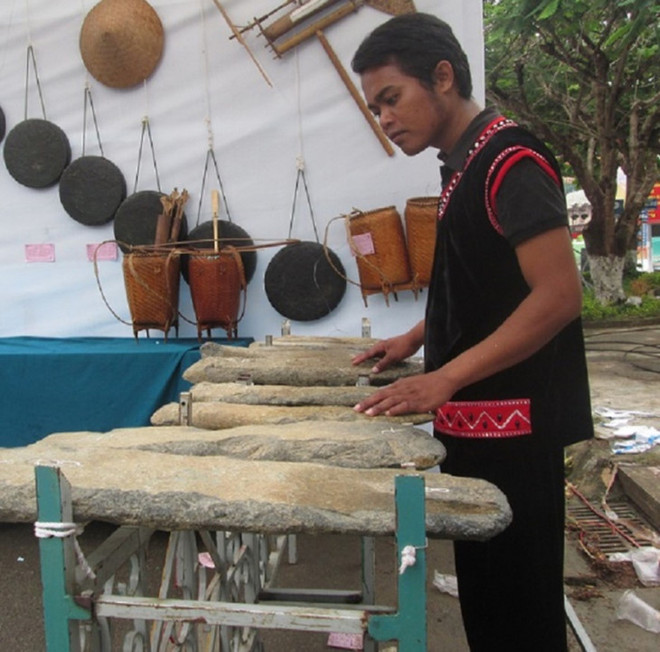 Le lithophone, la douce musique des peuples du Tây Nguyên ảnh 3 Le lithophone, la douce musique des peuples du Tây Nguyên ảnh 3