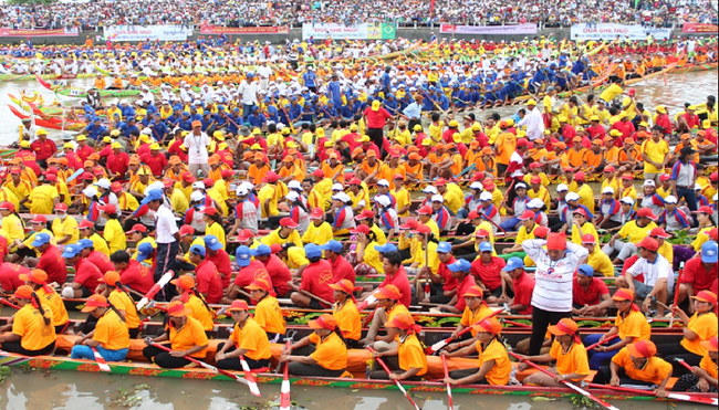 Ouverture de la fête Ok Om Bok des Khmers ảnh 1 Ouverture de la fête Ok Om Bok des Khmers ảnh 1