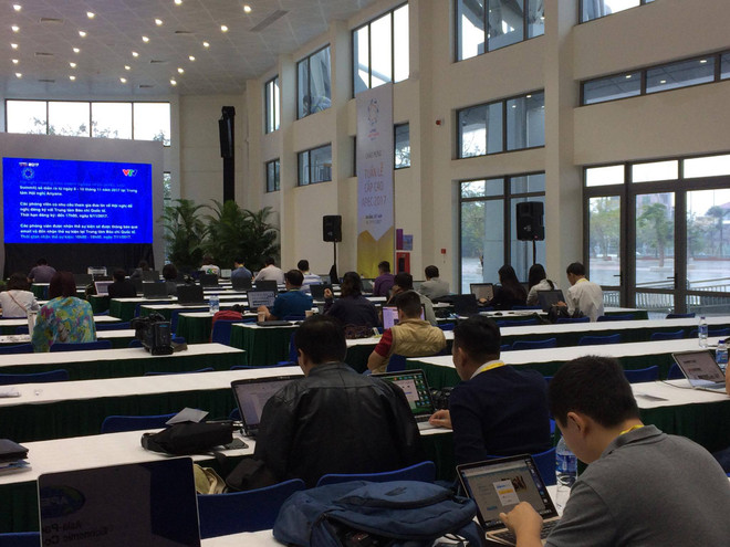APEC 2017 : des journalistes étrangers apprécient le Centre international de presse ảnh 1