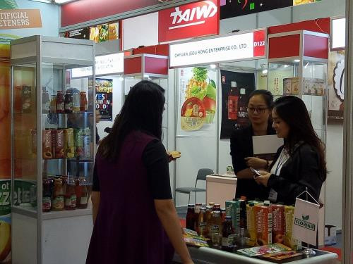 Ouverture du salon VietFood & Beverage – ProPack 2017 à Hanoï ảnh 1 Ouverture du salon VietFood & Beverage – ProPack 2017 à Hanoï ảnh 1