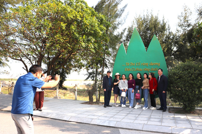 Quang Ninh : le tourisme frontalier s’attend à une fin d’année animée ảnh 2