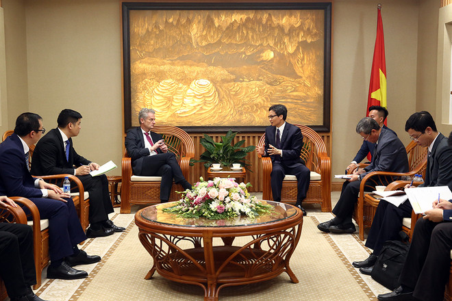 Le vice-PM Vu Duc Dam reçoit le président de Microsoft d’Asie ảnh 1 Le vice-PM Vu Duc Dam reçoit le président de Microsoft d’Asie ảnh 1