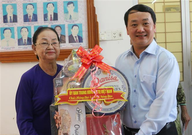 Félicitations aux bouddhistes de Hoa Hao ảnh 1 Félicitations aux bouddhistes de Hoa Hao ảnh 1