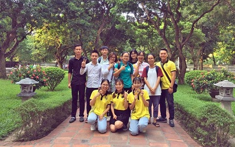 Les étudiants s’engagent à transmettre la culture et l’histoire ảnh 1