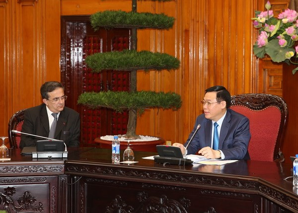 Le vice-PM Vuong Dinh Hue reçoit des entreprises françaises ảnh 1 Le vice-PM Vuong Dinh Hue reçoit des entreprises françaises ảnh 1