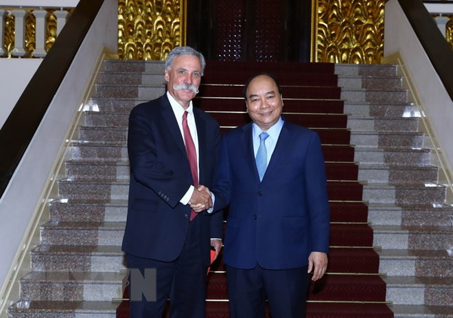Le Premier ministre rencontre le chef du Groupe Formula One ảnh 1 Le Premier ministre rencontre le chef du Groupe Formula One ảnh 1