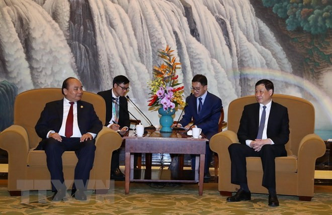 Le Premier ministre Nguyên Xuân Phuc reçoit le maire de Shanghai ảnh 1 Le Premier ministre Nguyên Xuân Phuc reçoit le maire de Shanghai ảnh 1