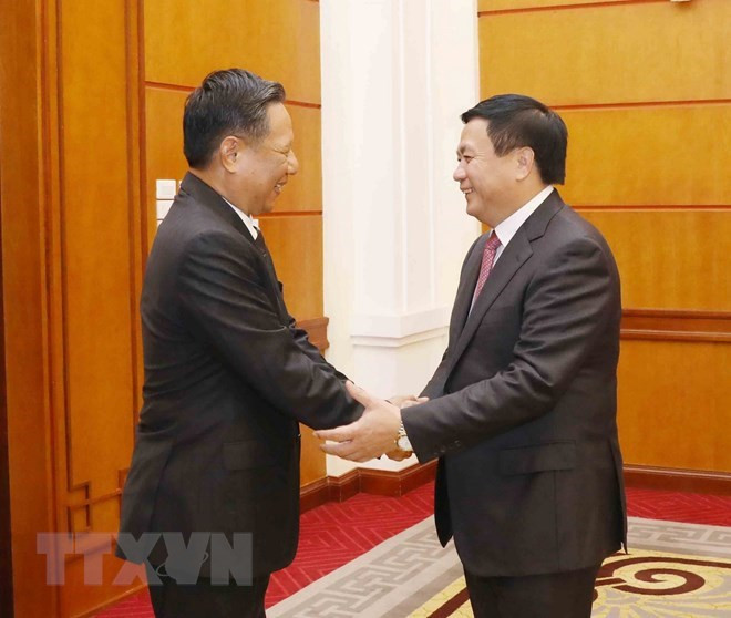 Vietnam et Laos renforcent la coopération entre les deux Conseils théoriques ảnh 1 Vietnam et Laos renforcent la coopération entre les deux Conseils théoriques ảnh 1