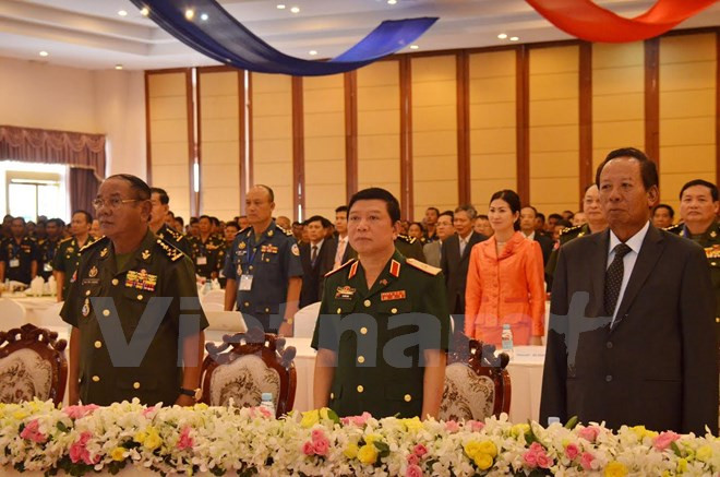 Rencontre d'anciens étudiants militaires cambodgiens ayant étudié au Vietnam à Phnom Penh ảnh 1 Rencontre d'anciens étudiants militaires cambodgiens ayant étudié au Vietnam à Phnom Penh ảnh 1