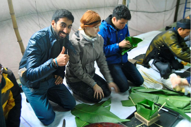 Les étrangers fêtent le Têt au Vietnam ảnh 2
