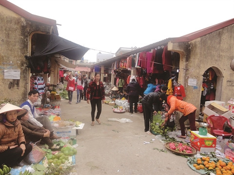Simplicité et authenticité au marché villageois ảnh 1 Simplicité et authenticité au marché villageois ảnh 1