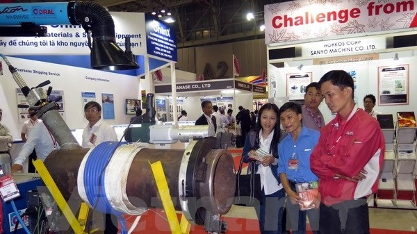 HCM-Ville : ouverture d’une série d’expositions sur l’industrie auxiliaire ảnh 1 HCM-Ville : ouverture d’une série d’expositions sur l’industrie auxiliaire ảnh 1