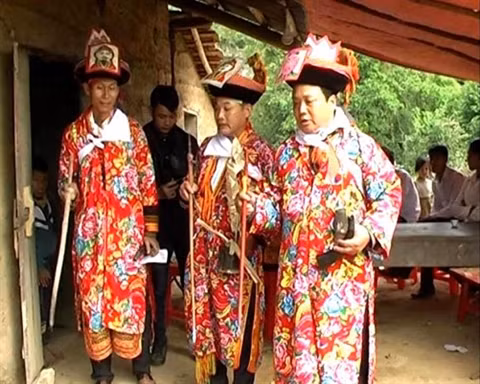Chants populaires des Dao, un patrimoine en danger ảnh 1