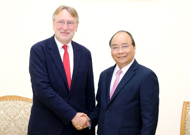 Le PM reçoit le président de la Commission du commerce international du Parlement européen ảnh 1 Le PM reçoit le président de la Commission du commerce international du Parlement européen ảnh 1