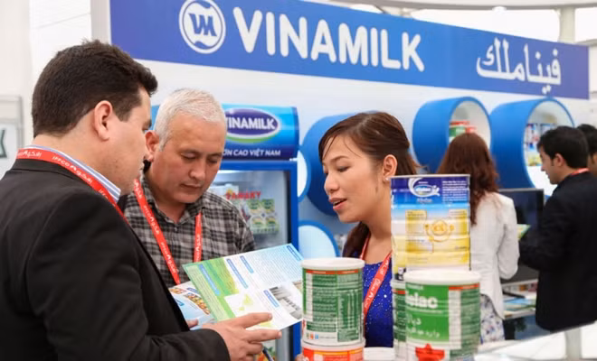 Vinamilk lance un projet de près de 20 millions de dollars au Laos ảnh 1