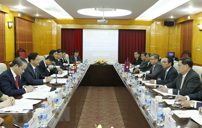 Le PM plaide pour la coopération entre les Inspections gouvernementales Vietnam-Laos ảnh 2 Le PM plaide pour la coopération entre les Inspections gouvernementales Vietnam-Laos ảnh 2