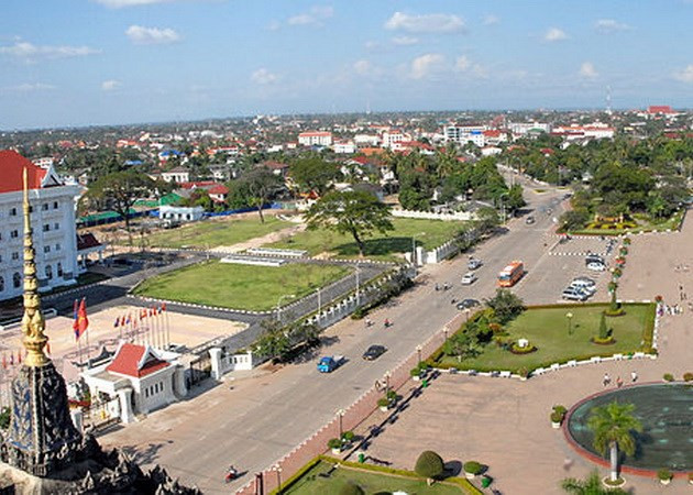 Conférence de promotion de l'investissement de Ho Chi Minh-Ville à Vientiane ảnh 1