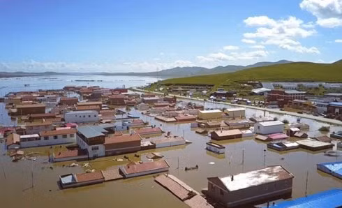 Inondations en Chine : Message de sympathie du Vietnam ảnh 1 Inondations en Chine : Message de sympathie du Vietnam ảnh 1