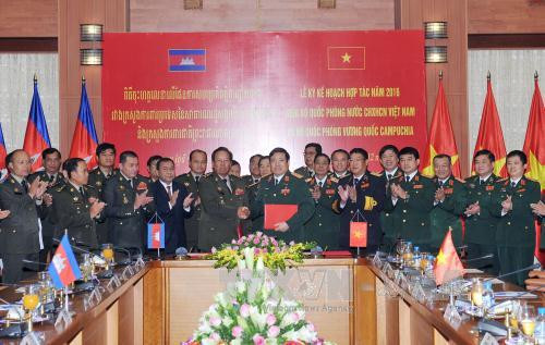 Vietnam et Cambodge renforcent leur coopération dans la défense ảnh 1 Vietnam et Cambodge renforcent leur coopération dans la défense ảnh 1
