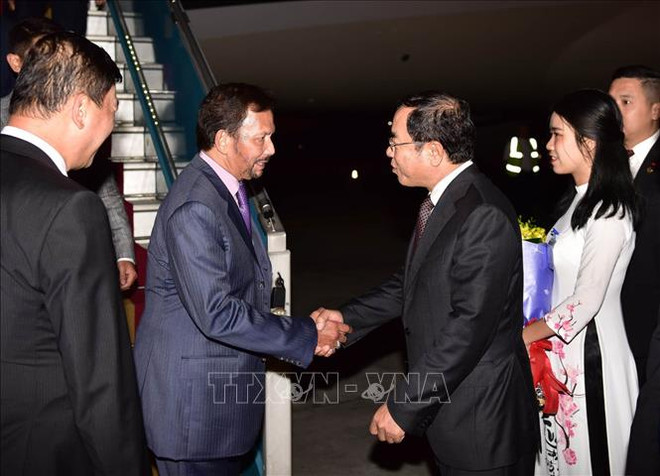 Le sultan du Bruneï entame sa visite d’Etat au Vietnam ảnh 1 Le sultan du Bruneï entame sa visite d’Etat au Vietnam ảnh 1