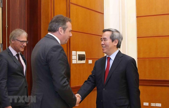 Des parlementaires allemands en visite de travail au Vietnam ảnh 1 Des parlementaires allemands en visite de travail au Vietnam ảnh 1