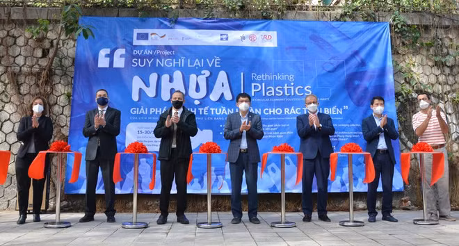 Repenser le plastique… ảnh 1 Repenser le plastique… ảnh 1