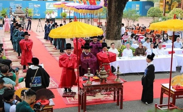 Renaissance des fêtes traditionnelles pour renouveler le tourisme ảnh 1 Renaissance des fêtes traditionnelles pour renouveler le tourisme ảnh 1