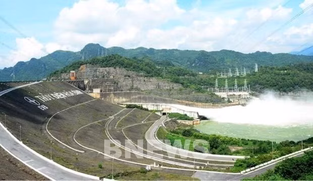 Électricité: EVN envisage d’accomplir 256 projets en 2021 ảnh 1