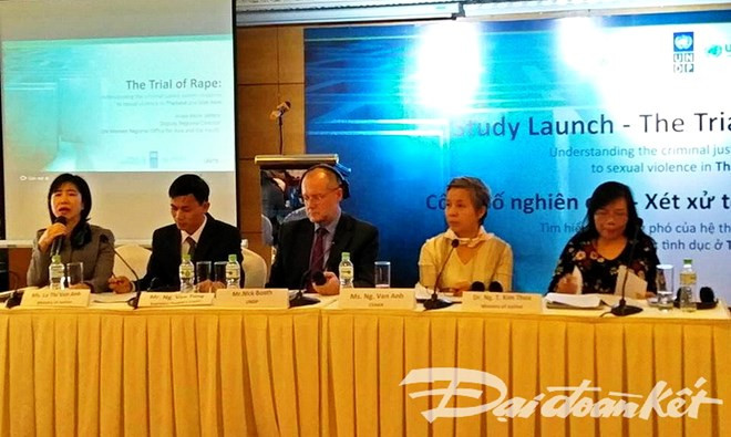 Une étude de l'ONU sur la discrimination contre les victimes de viol ảnh 1