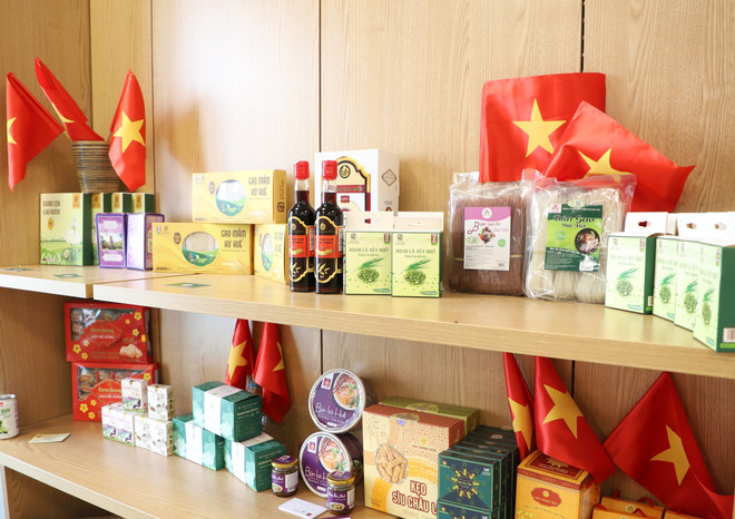 Ouverture d'une Semaine des produits et denrées alimentaires du Vietnam au Royaume-Uni ảnh 2