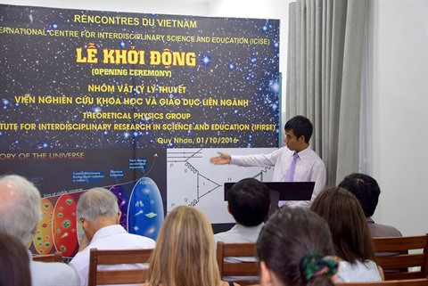 Lancement du groupe d’études de physique théorique à Binh Dinh ảnh 1 Lancement du groupe d’études de physique théorique à Binh Dinh ảnh 1
