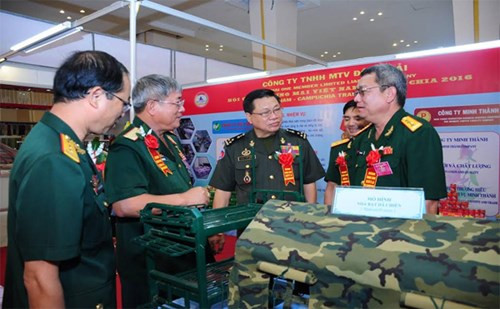La foire commerciale du Vietnam 2016 au Cambodge ảnh 1 La foire commerciale du Vietnam 2016 au Cambodge ảnh 1