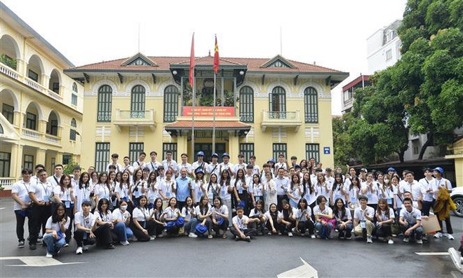 Renforcement de la connectivité entre les jeunes dans et hors du pays ảnh 2 Renforcement de la connectivité entre les jeunes dans et hors du pays ảnh 2
