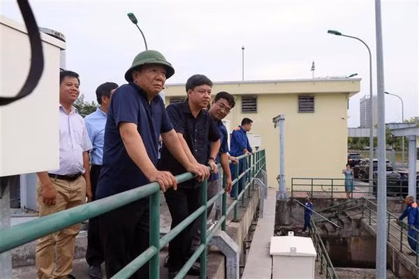 Les localités se préparent au typhon Talim ảnh 2