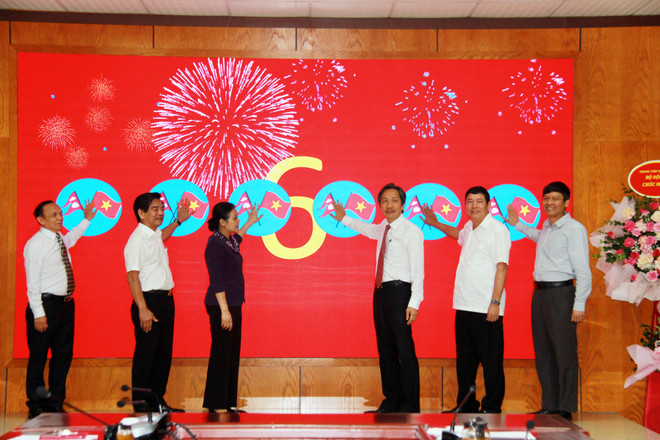 Inauguration du site web de l'Association d'amitié Vietnam-Népal ảnh 2